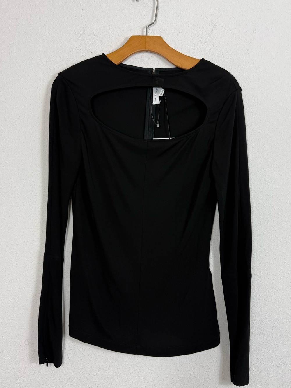 Victoria Beckham Black Cut Out Detail Long Sleeve Top NWT 8 US - Picture 3 of 11